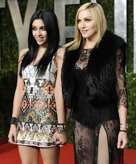 The Best Photos of Madonna & Lookalike Daughter Lourdes Through The Years Madonna Daughter, Madonna Looks, Spitting Image, Mother Daughter Relationships, Rich Kids, Mod Fashion, Amazing Photos, Look Alike, Best Photos