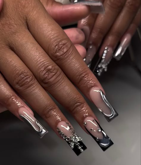 Nails Black And Silver Designs, Silver Black Nails Acrylic, Black And Silver Baddie Nails, Black And Silver Rhinestone Nails, Grey Nails Black Women, 18th Bday Nails Ideas, Black And Silver Acrylics, Dark Baddie Nails, Dark Grey Nails With Design