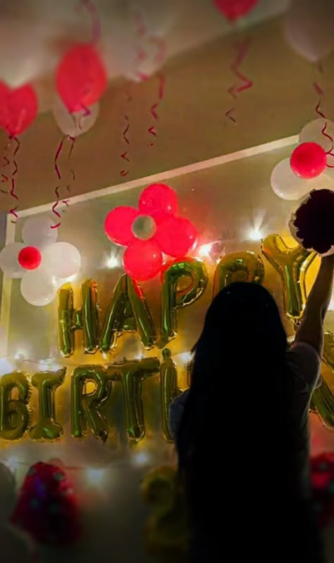 Real Cake Pic, Fake Birthday Snap, Birthday Snap, 15th Birthday Cakes, Party Night Club Aesthetic, Birthday Pic, Best Friend Dates, Happy Birthday Best Friend Quotes, Dark Beauty Photography