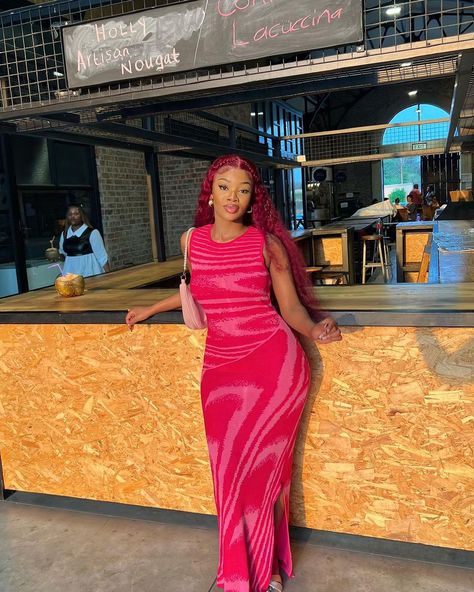 Pink Outfit Black Women, Summer Outfit Modest, Red Hair Black Women, Womens Outfit Ideas, Hot Pink Outfit, Dress Black Women, Outfit Black Women, Outfit Modest, Modest Outfit