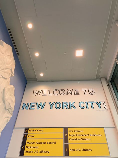 Jfk Airport New York, Life In Usa, Travel International, Welcome To New York, New York Wallpaper, Airport Aesthetic, Jfk Airport, School Field Trip, Airport Photos