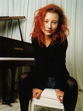 Beatiful People, Tori Amos, Soundtrack To My Life, Female Musicians, Music Icon, Gifted Kids, Look At You, Looks Vintage, Redheads