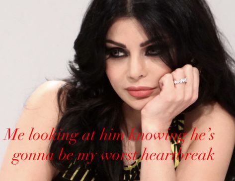 2000s Arab Aesthetic, Haifa Wehbe 90s, Pictures With Meaning, Girl Meme, Haifa Wehbe, Creepy Photos, Disney Princess Snow White, Jet Black Hair, Swag Makeup