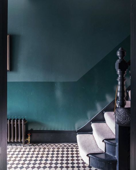 Farrow & Ball on Instagram: “Double tap if you love this half gloss, half matt look as much as we do. ⚡️ The combination of two hard wearing finishes, Modern Emulsion…” Baby Blue Paint, Teal Paint Colors, Blue Hallway, Inchyra Blue, Farrow & Ball, Dark Blue Paint, Oval Room Blue, Hallway Colours, Light Blue Paints