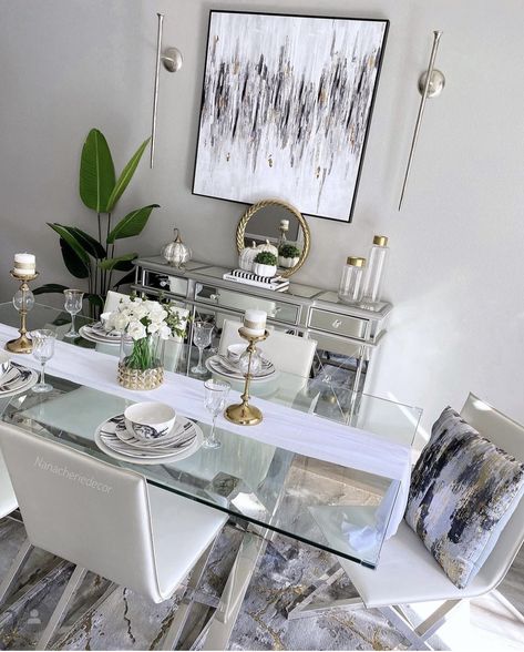 Glass Dinning Room Table, Glass Dining Table Decor, Dining Table Decor Centerpiece, Dining Room Glam, Small Dining Room Decor, Glass Table Decor, Dining Area Decor, Silver Living Room, Glass Dining Set