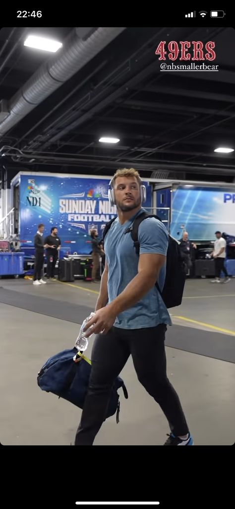 Nick Bosa Instagram, Nick Bosa Aesthetic, Nick Bosa Boyfriend Material, Nick Bosa Girlfriend, Blue Widget, Nick Bosa, Nfl Football 49ers, Holy Moly, Sport Player