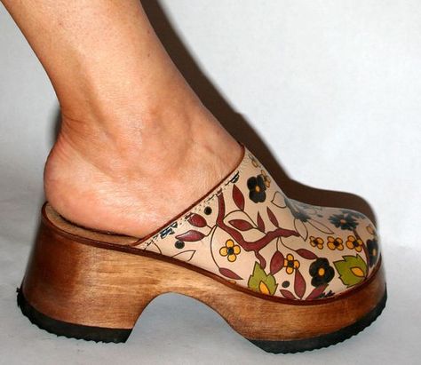 Vintage Candies Wood Clogs FLOWERED leather 6 PLATFORM Hippie ... Heeled Clogs Outfit, Vintage Candies, 70s Platform Shoes, Wood Clogs, Hippie Shoes, Vintage Clogs, Platform Clogs Shoes, Clog Shoe, Clogs Outfit