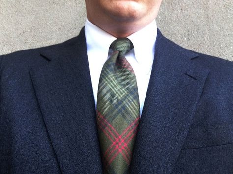 How to tie your tartan tie – The Four In Hand Knot Four In Hand Knot, Windsor Knot, Tartan Tie, Style Trends, Tie Knots, Full Potential, The Four, The History, Tartan