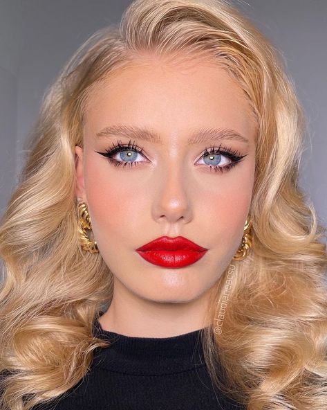 Red Lipstick Makeup Blonde, Blonde Hair Red Lips, Retro Makeup Looks, Kardashian Makeup, Red Lips Makeup Look, Classy Makeup, Red Lipstick Makeup, Retro Makeup, Red Lip Makeup