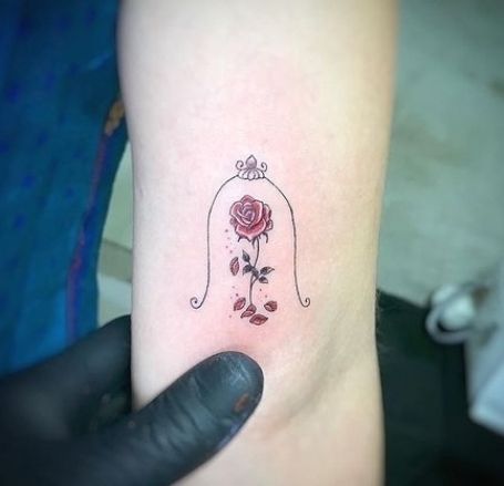 Beauty And The Beast Rose Tattoo, Belle Tattoo, Beauty And The Beast Tattoo, Small Rose Tattoo, 100 Tattoo, Tattoo Rose, Disney Tattoo, Friend Tattoos, Disney Tattoos