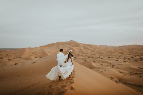 This Sahara Desert Elopement Inspiration is Romantic Moroccan Wanderlust Wedding Goals | Junebug Weddings Wanderlust Wedding, Desert Sahara, Desert Dunes, Marry Your Best Friend, Desert Elopement, Elopement Styling, Moroccan Wedding, Sahara Desert, Desert Wedding