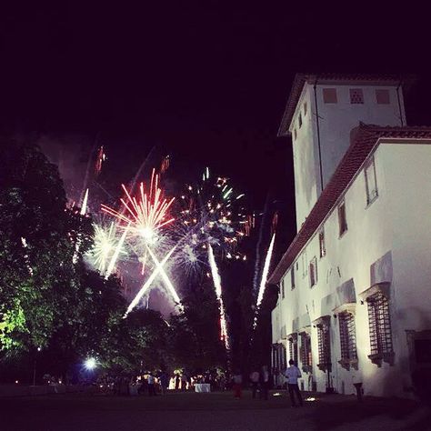 Villa Corsini a Mezzomonte on Instagram: “#firework for the #weddingparty” Villa Corsini, Fireworks, Wedding Party, Fair Grounds, Villa, Travel, On Instagram, Instagram