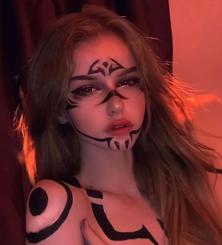 Simple Halloween Makeup, Eye Makeup Guide, Sukuna Jujutsu, Vampire Bride, Easy Cosplay, Anime Makeup, Edgy Makeup, Horror Movie Characters, Fantasias Halloween