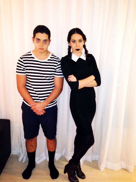 Wednesday snd Pugsley Addams Wednesday Adams Couple Costume, Halloween Costumes Adams Family, Pugsley Addams Costume, Wednesday And Pugsley, Adams Family Costume, Adams Family Halloween, Family Costumes Diy, Pugsley Addams, Wednesday Costume