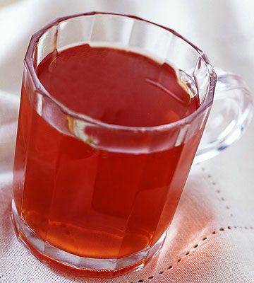 Hot Strawberry Cider Drinking Pics, Drinking Photos, Strawberry Cider, Hot Drink Recipes, Winter Drink Recipes, Vodka Mixed Drinks, Hot Drinks Recipes, Shakes Drinks, Kid Drinks