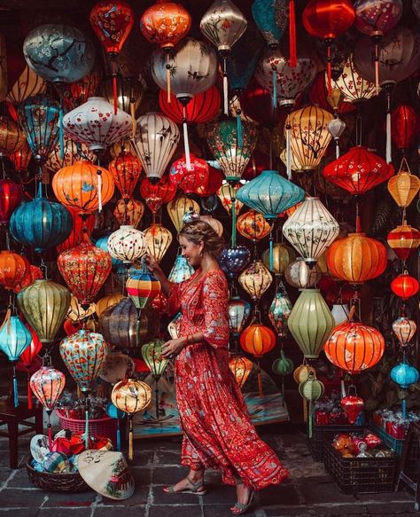 🌏 @life_in_tokyo is Not Lost 🌏 in HộI An, Vietnam #sheisnotlost sheisnotlost IMAGE Vietnam Photoshoot, Vietnamese Aesthetic, Vietnam Lantern, Sangjit Decoration, Southeast Asia Packing, Thailand Packing List, Vietnam Vacation, Japanese Restaurant Design, Honeymoon Photography