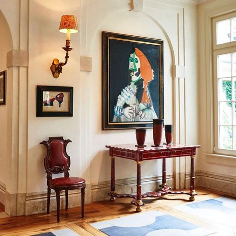 A Picasso is featured in the Entry Hall of this Long Island home #interiordesign #interiors #stephensills #stephensillsdecoration #christiesinteriors @christiesinteriors #picasso #art #customfloors House Interior Art, Stephen Sills, Loft Apartment Designs, Luxury House Interior, Art Studio Design, Modern Houses Interior, Entry Hall, Island Home, Residential Interior