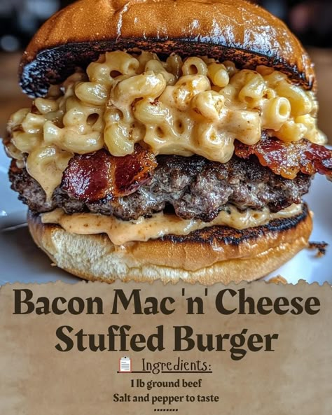 Crenn Recipes, Burger Ingredients, Mac And Cheese Burger, Stuffed Burger, Fried Mac And Cheese, Cheese Homemade, Cheese Burger, Delicacy Food, Cheese Stuffed