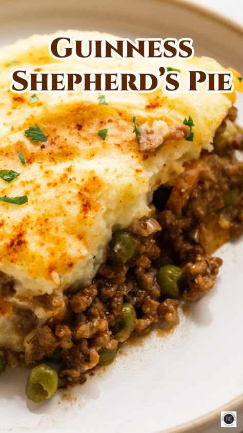 Shepards Pie, Irish Beer, Shepherds Pie Recipe, Shepherd's Pie, Best Comfort Food, Shepherds Pie, Irish Recipes, Harvest Festival, Grocery List