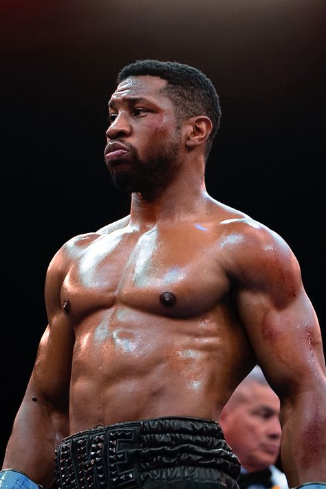 Jonathan Majors, Motivational Photos, Mens Inspiration, Best Physique, Gentleman Aesthetic, Dark Skin Men, Michael B Jordan, Swag Men, Black Celebrities