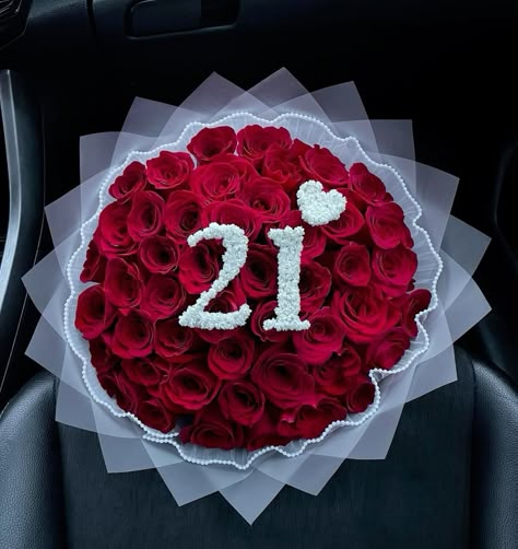 pink white flower bouquet roses valentine day inspo birthday age ramo Red Bouquet Roses, Birthday Bouquet Flowers Roses, 21 Bouquet Birthday, 21 Roses Bouquet, 21 Flower Bouquet, 20th Birthday Flower Bouquet, Big Birthday Bouquet, 21 Birthday Bouquet, 24 Rose Bouquet