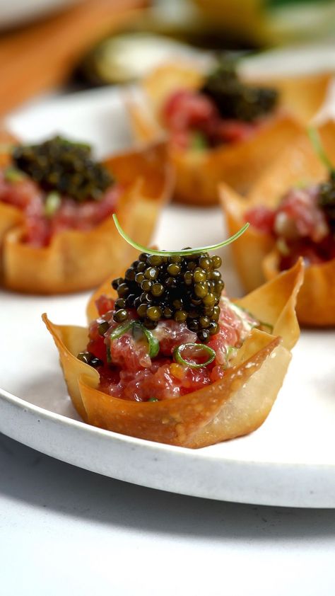 Nadia Aidi | Truffled Bluefin Tartare Wonton Cups & Caviar ✨ truly one of my favorite apps! So easy to make ahead and everyone ALWAYS goes crazy for it.... | Instagram Tuna Wonton, Salmon Crudo, Caviar Appetizers, Hosting Recipes, February Goals, Lemon Basil Chicken, Small Bites Appetizers, Wonton Cups, Bluefin Tuna