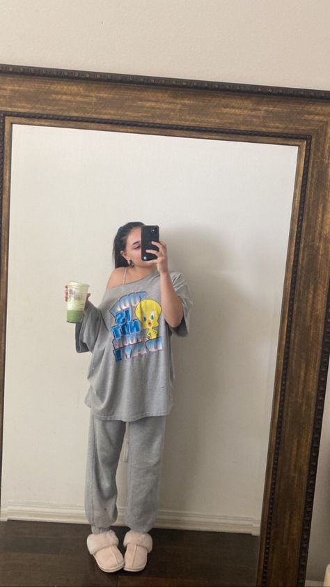 Madi Flippowitz Outfits, Madi Filipowicz, At Home Outfits, Lazy Day Outfits, Sturniolo Triplets, Cute Comfy Outfits, Cute Fits, New Wardrobe, Comfy Fits