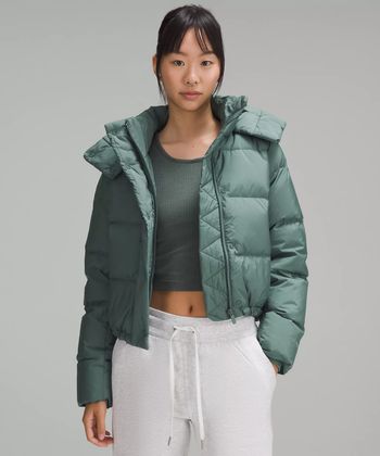 If You Don’t Like Being Cold But You *Do* Like Looking Cute, These Wardrobe Staples Are For You Warm Down, Puffer Jacket Women, Cropped Jacket, Women's Coats & Jackets, Womens Activewear, Crop Jacket, Coats For Women, Lululemon Athletica, Puffer