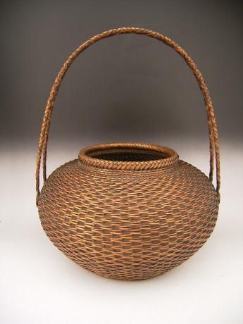 Bamboo Flower, B Font, Bamboo Architecture, Bamboo Art, Bamboo Crafts, Basket Tray, Flower Basket, Early 20th Century, Decorative Wicker Basket