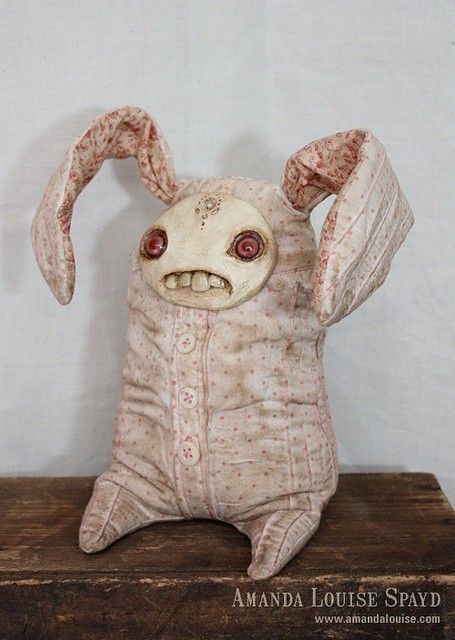 Bunny Strawberries, Creepy Stuffed Animals, Creepy Toys, Monster Dolls, Spirit Dolls, Creepy Dolls, Clay Dolls, Cute Stuffed Animals, Creepy Cute