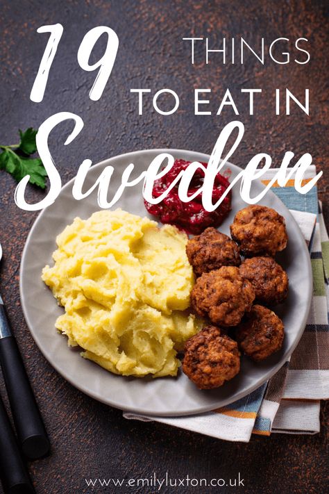 Traditional Swedish Food Guide: 19 Swedish Dishes You Have to Try! Swedish Meals Dinners, Sweden Recipes Traditional, Swedish Comfort Food, Swedish Main Dishes, Swedish Foods Recipes, Swedish Recipes Dinners, Swedish Easter Food, Swedish Food Recipes Authentic, Swedish Breakfast Recipes