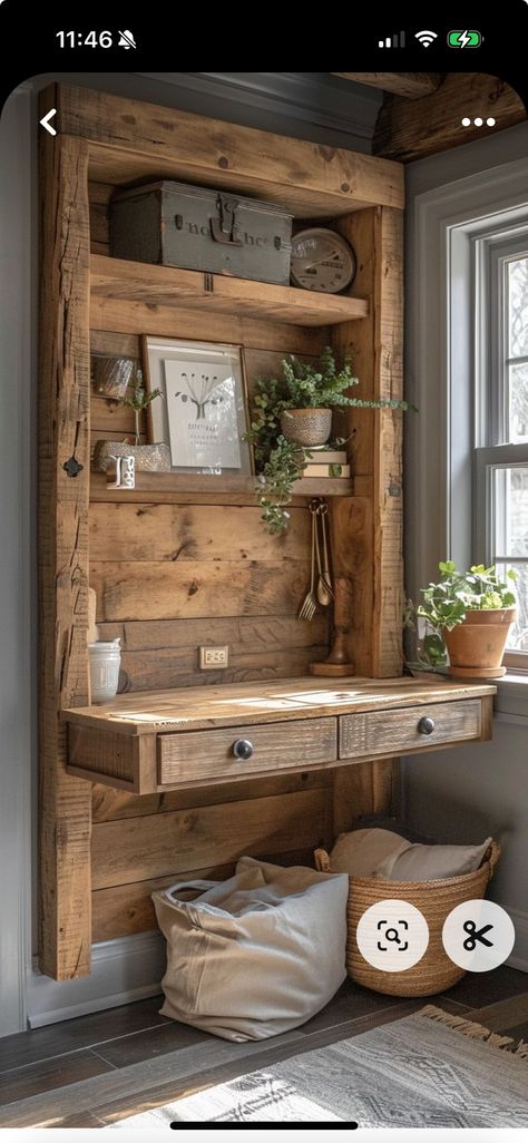 Rustic House Decor Ideas, Rustic Barnhouse, Rustic Antique Decor, Rustic Diy Projects, Rustic Home Decor Ideas, Rustic Entryway, Home Decor Rustic, Cabin Interiors, Rustic Living