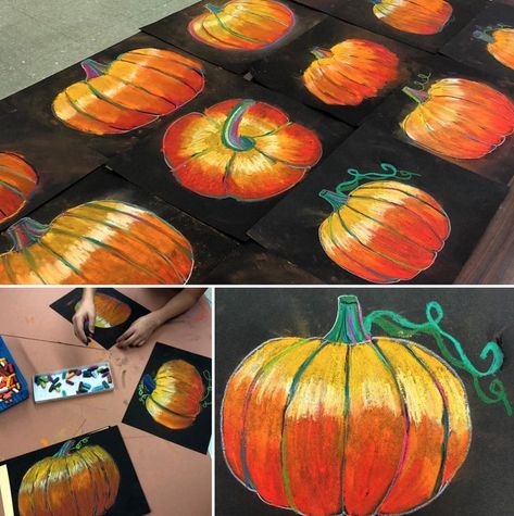 Fall Value Art Project, Pumpkin Value Art Lesson, Fall Art Middle School, Middle School Halloween Art Projects, Value Art Project, Nf Art, Pumpkin Art Project, Halloween Art Lessons, Halloween Art Projects