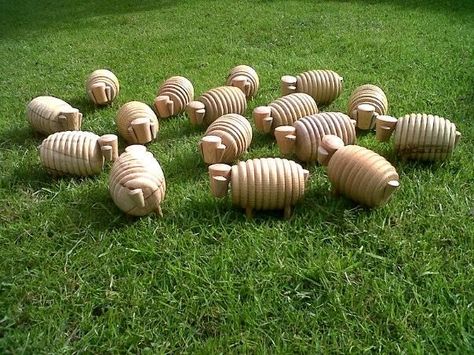 Wooden Sheep, Rustic Wood Crafts, Wood Supply, Wood Turning Lathe, Turning Projects, Lathe Projects, Wood Animal, Wood Turning Projects, Wood Lathe