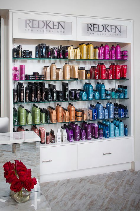 Redkin retail Salon Retail Display Ideas, Salon Products Display, Salon Retail Display, Products Display, Hair Salon Interior, Redken Hair Products, Hair Salon Decor, Hair Stores, Beauty Salon Interior