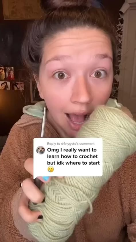 How to Crochet in Under 60 Seconds Learn Crochet Beginner, Learn Crochet, Crochet Beginner, Beginner Crochet Tutorial, Mode Crochet, Easy Crochet Stitches, Crochet Stitches Video, Crochet Design Pattern, Beginner Crochet Projects