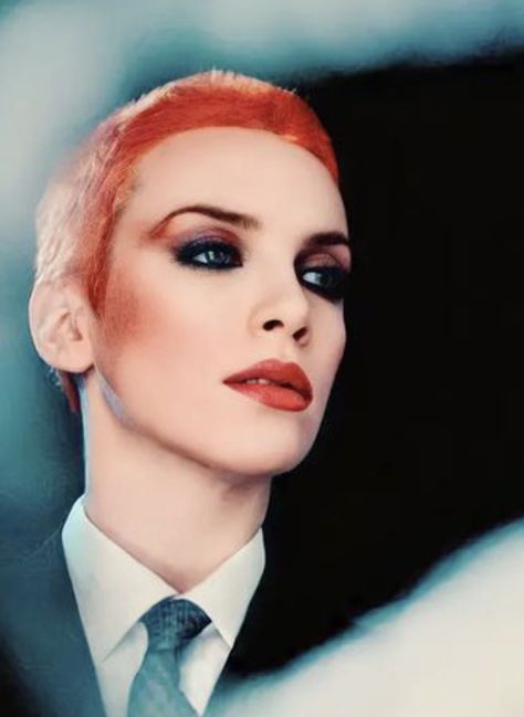 Annie Lennox Makeup, Annie Lennox Diva, Real 80s Makeup, Annie Lennox Hair, Annie Lennox 80s, 80s Rock Makeup, Diva Room, Cherrie Currie, Drag Inspiration