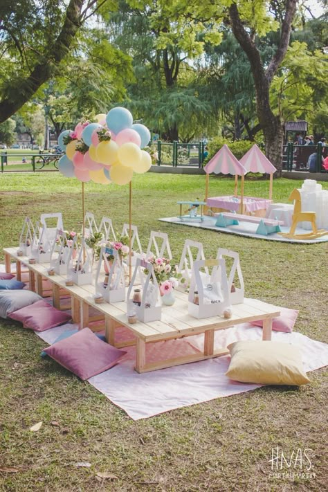 Movie Night Birthday Party Ideas, Movie Night Birthday, Night Birthday Party, Movie Night Birthday Party, Backyard Birthday Parties, Picnic Birthday Party, Kids Picnic, Outdoors Birthday Party, Backyard Birthday