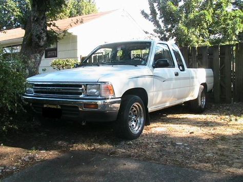 1991 Toyota Pickup - Pictures - CarGurus Toyota Pickup For Sale, 1994 Toyota Pickup, Used Jeep Wrangler, Used Jeep, Pickups For Sale, Used Toyota, Toyota Pickup, Toyota Trucks, Mini Trucks