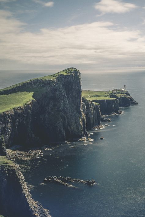 Ocean Cliff, 30 Day Art Challenge, Nature Iphone Wallpaper, Cap Vert, Scenery Pictures, Destination Voyage, Background Pictures, Nature Wallpaper, Landscape Photos