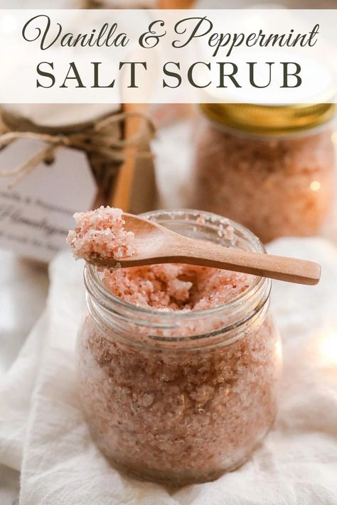 How to make a foot scrub: Vanilla & Peppermint Foot Scrub Handmade Lotion Recipe, Diy Salt Scrub Recipe, Homemade Salt Scrub, Hand Scrub Diy, Foot Scrub Recipe, Homemade Foot Scrub, Peppermint Foot Scrub, Peppermint Scrub, Salt Scrub Diy