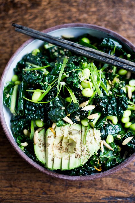 A simple delicious recipe for Emerald Kale Salad with Sesame Ginger Dressing, edamame, scallions, avocado, pumpkin seeds and orange zest. Epic Salads, Seared Tofu, Sesame Ginger Dressing, Salad Kale, Sesame Ginger, Ginger Dressing, Lunch Bowl, Salad Pasta, Eat Healthier