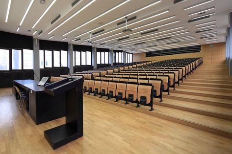 Seminar Hall Design, Modern Lecture Hall, Modern Auditorium Design Interiors, School Auditorium Design, Office Auditorium, Lecture Hall Design, University Hall, College Inspiration, Lectures Room