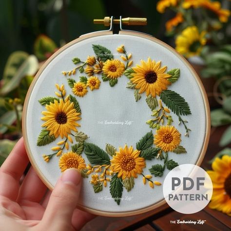 TheEmbroideryLoftCo - Etsy Sunflower Wreath Embroidery, Easy Sunflower Embroidery, Sunflower Embroidery Pattern Free, Sunflower Embroidery Pattern Design, Floral Embroidery Patterns Printable, Sunflower Hand Embroidery, Summer Embroidery Designs, Sunflower Embroidery Pattern, Embroidery Sunflower