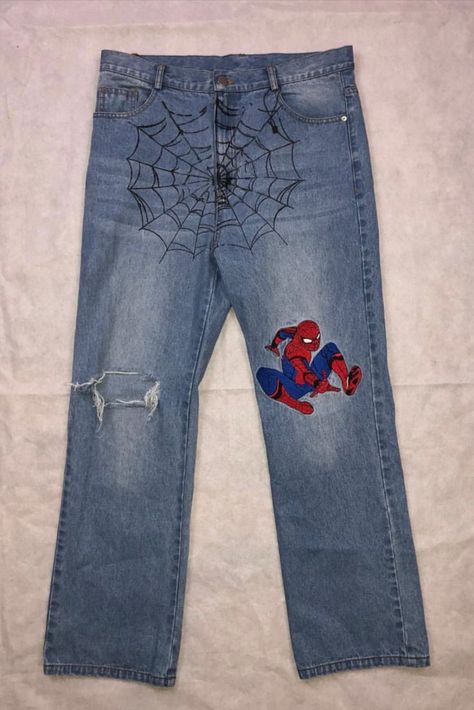 Spider Man Pants Jeans, Senior Pants, Spiderman Stuff, Clothes Painting, Spiderman Shirt, Ideal Closet, Diy Clothes Design, Baddie Tips, Painted Jeans