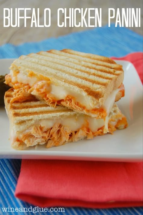 Buffalo Chicken Panini, Panini Recipes Chicken, Chicken Panini, Buffalo Recipe, Panini Recipes, Buffalo Chicken Sandwiches, Simple Sandwiches, Grilled Sandwich, Soup And Sandwich