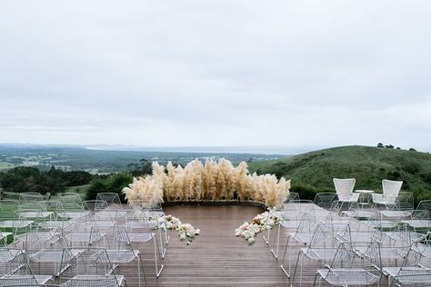 Think from the ground up when you have a view like this. And the pampas grass works especially well as it's a neutral backdrop! Modern Ceremony Backdrop, Minimalist Dekor, Yosemite Wedding, Grass Wedding, Wedding Altars, Ceremony Inspiration, Ceremony Arch, Ceremony Backdrop, Ceremony Location