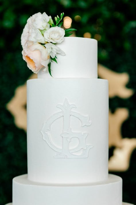 Monogram On Wedding Cake, Wedding Cake With Crest, Simple And Elegant Wedding Cake, Classic Wedding Cake Designs, Wedding Cake Monogram, Southern Wedding Cake, Formal Wedding Cake, Wedding Cake With Monogram, Trending Wedding Cakes