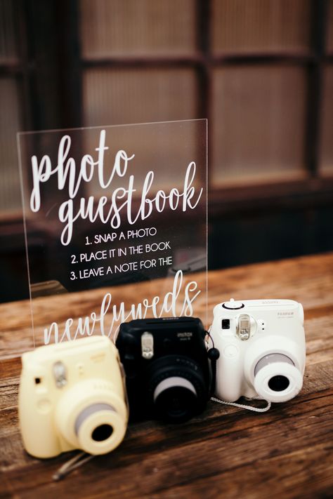 Polaroid Photo Guest Book with Retro Cameras Polaroid Wedding, Polaroid Guest Book, Turning 21, Quinceanera Planning, Wedding Reception Fun, Coffee Wedding, Photo Guest Book, Wedding Photo Booth, Retro Camera