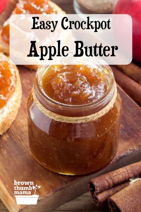 Shows a jar of homemade apple butter Easy Crockpot Apple Butter, Easy Apple Butter Recipe, Easy Apple Butter, Make Apple Butter, Crockpot Apple Butter, Crockpot Apple, Apple Butter Crock Pot, Apple Pie Recipe Easy, Slow Cooker Apple Butter